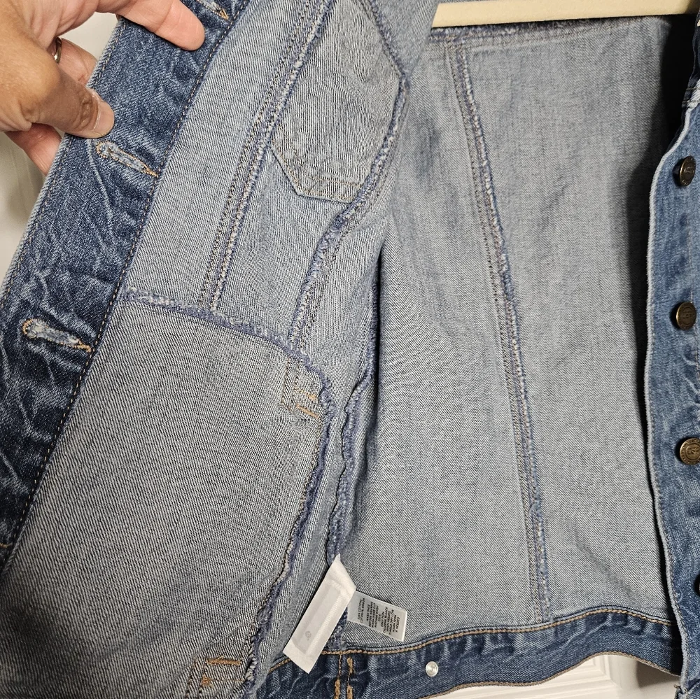 Loft Women's Jean Jacket small Size - Picture 10 of 16